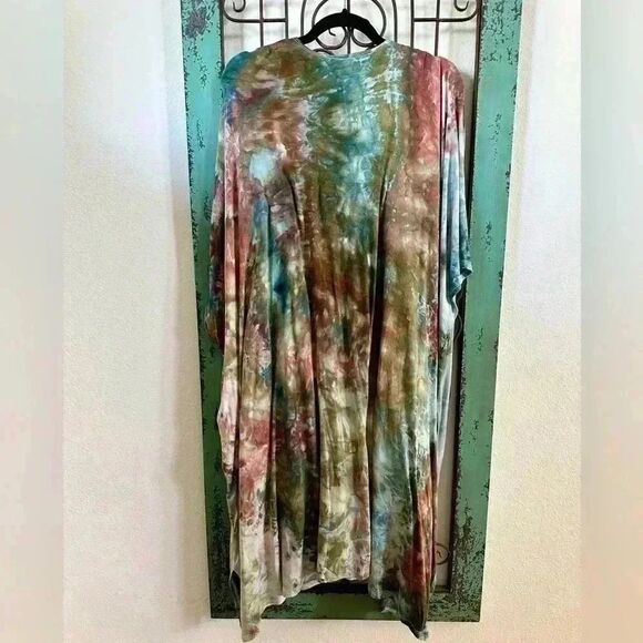 Ethos beautiful tie-dyed full length Kimono wrap. OS - Picture 5 of 7